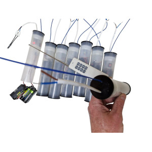 ГЕРМЕТИЧНИЙ  Дистанційний Активатор піротехнічний 8 шт ПОСИЛЕНИЙ пульт 4 км дальність 40 діб